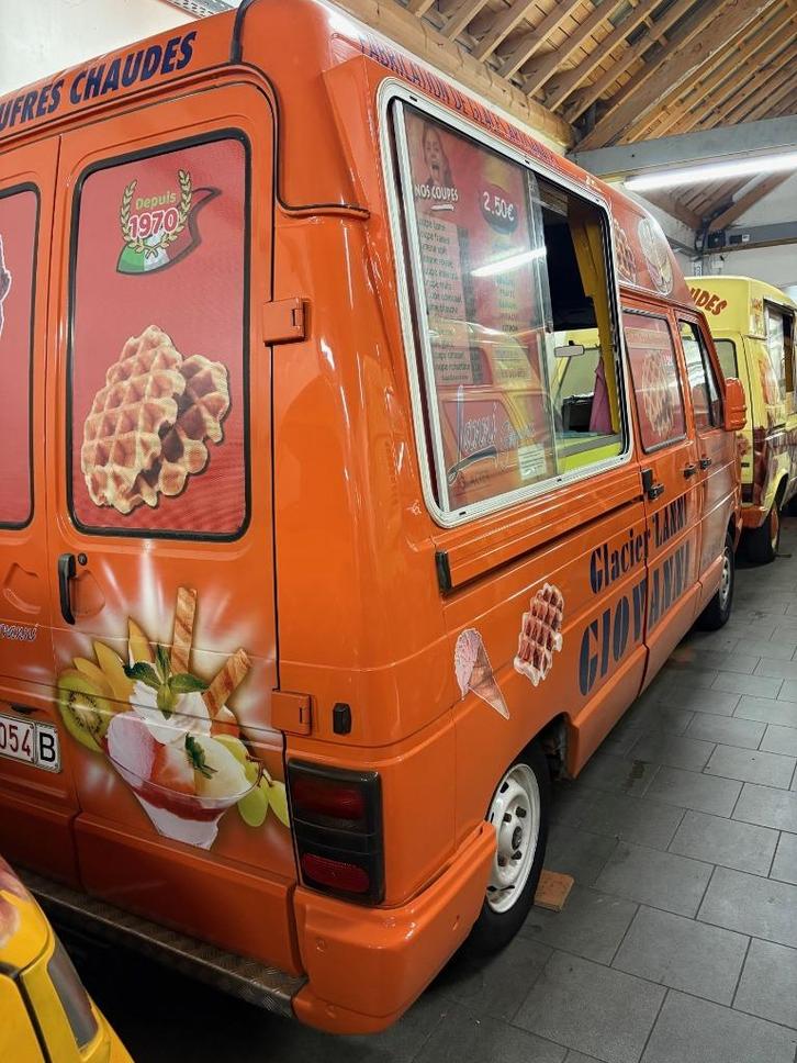 Camionnette glaces et gaufres, Auto's, Bestelwagens en Lichte vracht, Particulier, Renault, Diesel, Ophalen
