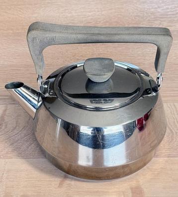 Vintage / retro fluitketel in RVS met afneembaar deksel beschikbaar voor biedingen