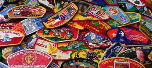 Scouts = Boy Scouts of America (4) + drapeau américain, Collections, Collections Autre, Neuf, Enlèvement ou Envoi