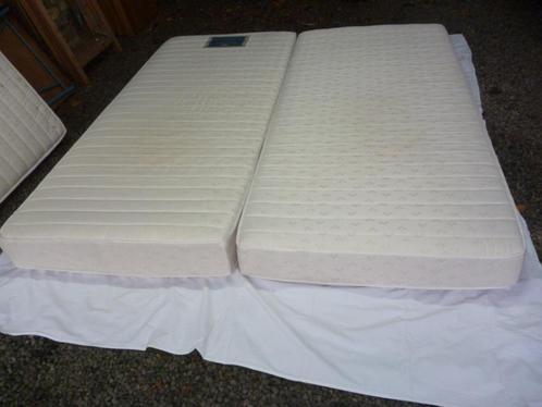 Losjes Grondig Openlijk ② 2 matrassen matras bed Sleepy Fitness Latex — Slaapkamer | Matrassen en  Bedbodems — 2dehands