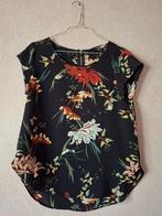 Zwarte Only Top met Bloemenprint - Maat 36, Only, Ophalen of Verzenden, Zo goed als nieuw, Korte mouw