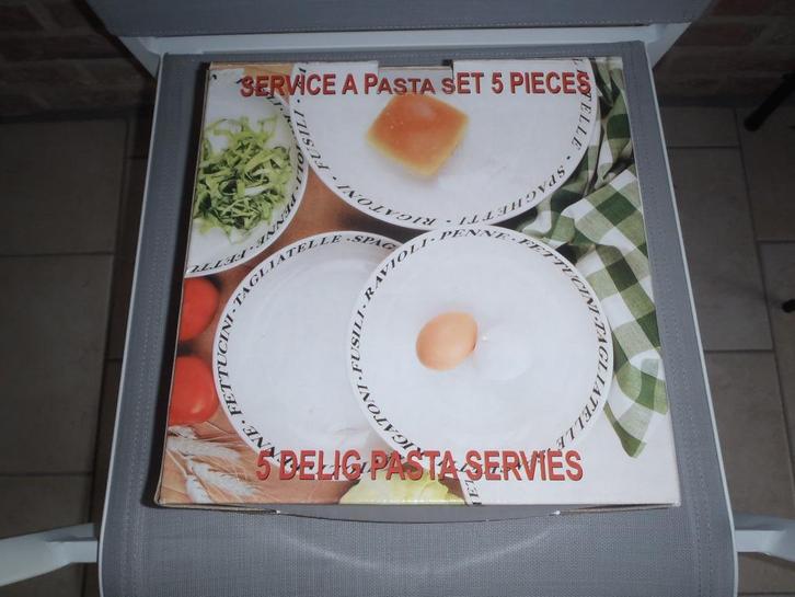 1 pasta-set, Huis en Inrichting, Keuken | Servies, Nieuw, Compleet servies, Ophalen of Verzenden