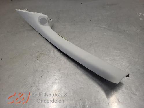 Stijl links-voor van een Renault Trafic (OYKPN), Auto-onderdelen, Carrosserie, Renault, Gebruikt, 3 maanden garantie, Ophalen of Verzenden