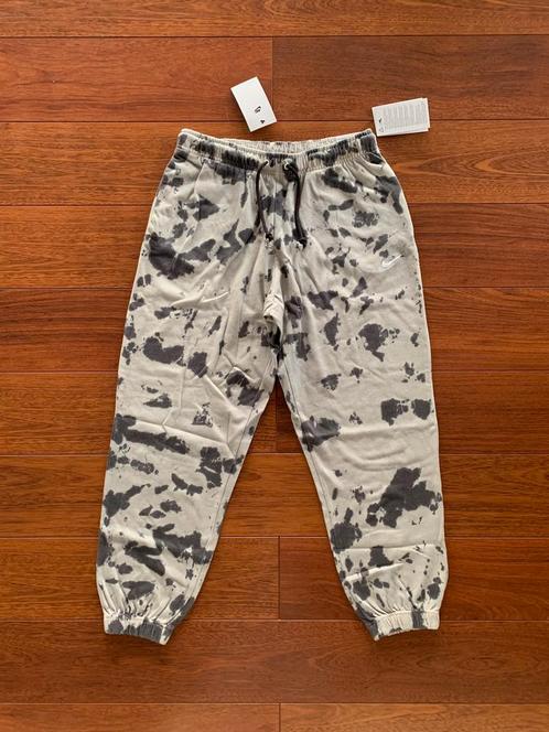 NIEUW > NIKE Joggingbroeken (M), Kleding | Dames, Sportkleding, Nieuw, Maat 38/40 (M), Ophalen of Verzenden