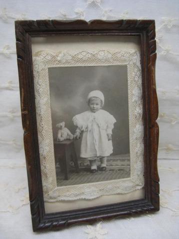 OUD FOTOLIJSTJE beschikbaar voor biedingen