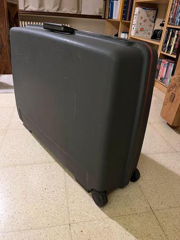 Oude DELSEY koffer - jaren 80 - heel stevig beschikbaar voor biedingen