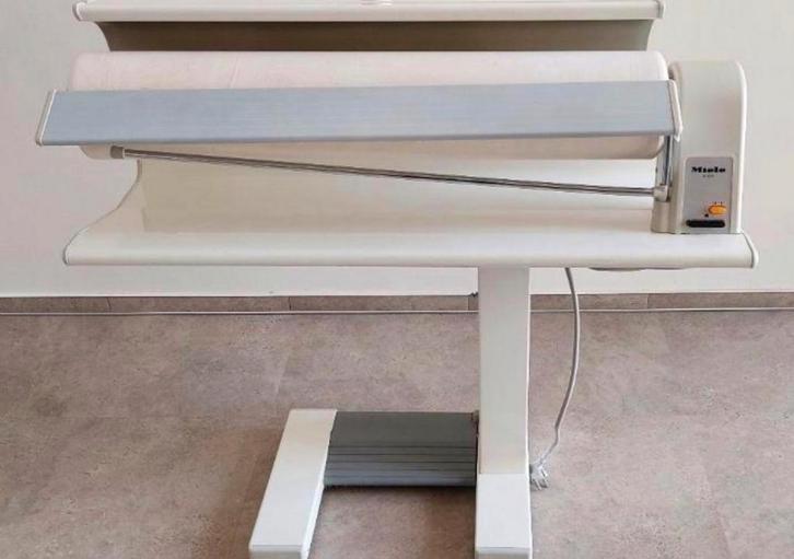MIELE Strijkrol Strijkmachine Mangel, Elektronische apparatuur, Wasmachines, Zo goed als nieuw, Ophalen