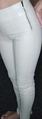 Dames beige strake broek zit zeer strak aan s/ m, Vêtements | Femmes, Leggings, Collants & Bodies, Enlèvement ou Envoi, Comme neuf