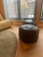 Set van 2 vintage poefjes in leder, Huis en Inrichting, Zetels | Voetbanken en poefs, Ophalen, Zo goed als nieuw