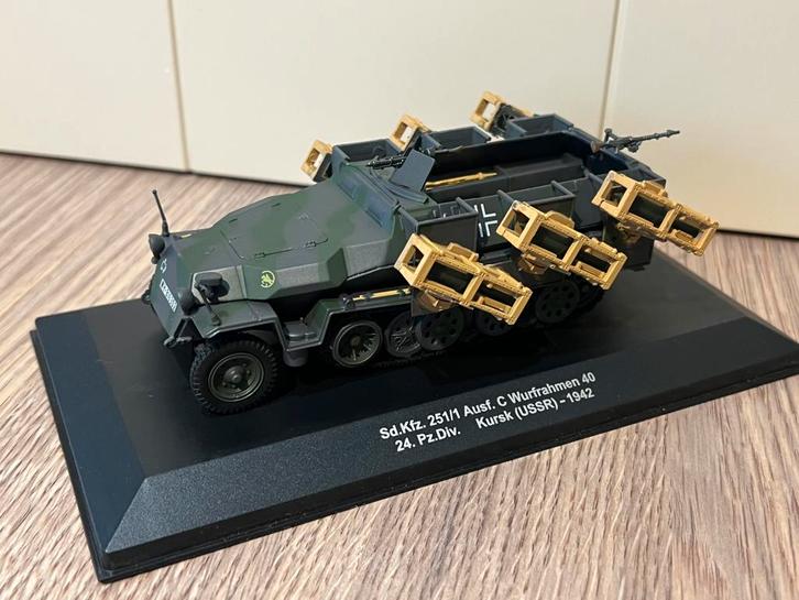 Le Sd.Kfz. 251 blindè allemand de la 2ème Guerre mondiale, Hobby & Loisirs créatifs, Modélisme | Voitures & Véhicules, Comme neuf