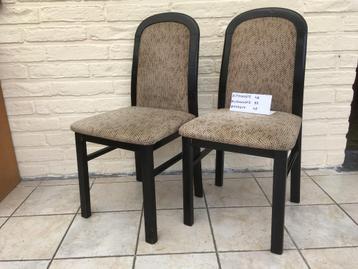 Stoelen 6 met hoge rug, in propere staat, nooit dieren gehad beschikbaar voor biedingen