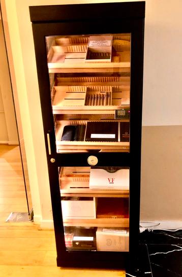 ARMOIRE HUMIDOR ADORINI CAPRI DELUXE – 3 000 CIG./ ETAT NEUF beschikbaar voor biedingen