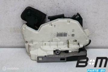 Portierslot rechtsvoor VW Polo 6C 5K1837016J