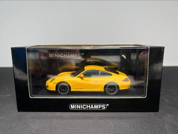 Minichamps Prosche 911 (997) Carrera GTS Speedgelb 1:43  beschikbaar voor biedingen