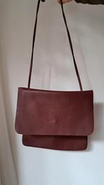 Bordeau handtas, Ophalen