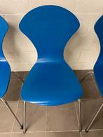 4 x blauwe houten stoelen, Huis en Inrichting, Stoelen, Ophalen, Gebruikt, Vier, Hout