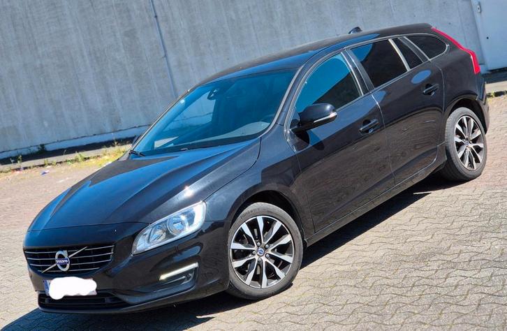 Volvo V60 D2 an2018.195mkm cuir clima gps 8999€, Autos, Volvo, Particulier, V60, Diesel, Euro 6, Break, 5 portes, Boîte manuelle