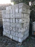 Grote pallet betonstenen, Enlèvement