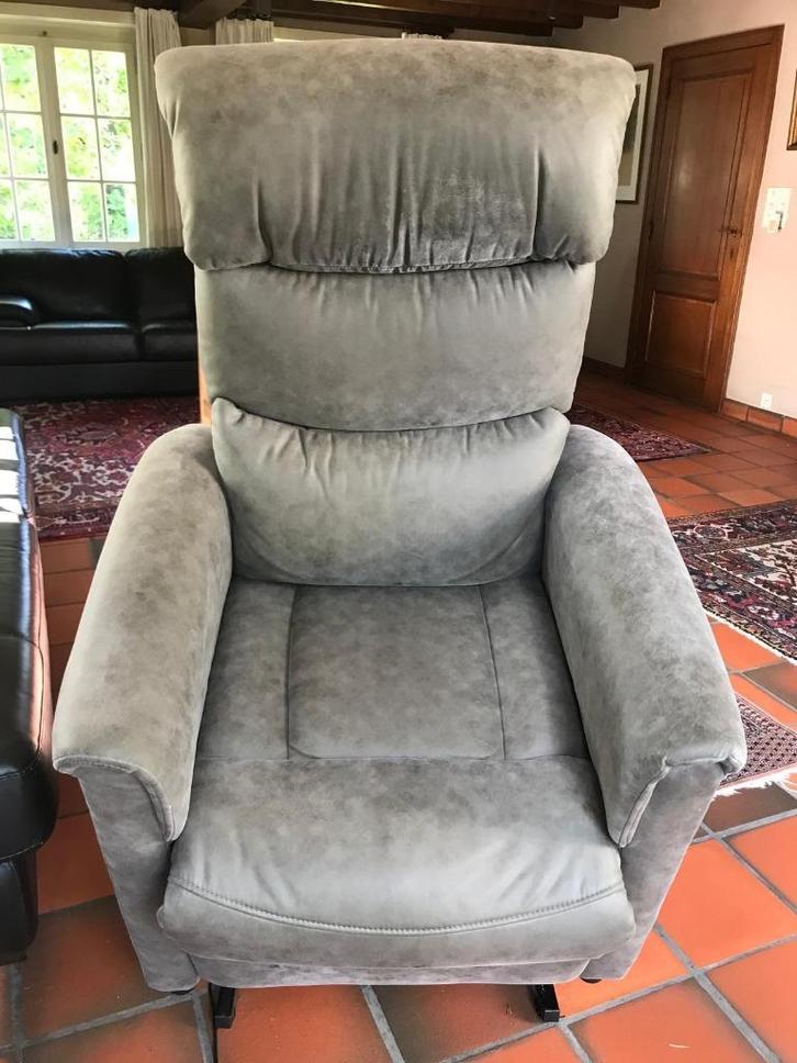 2 Elektrische relaxzetels in perfecte staat, Huis en Inrichting, Fauteuils, Zo goed als nieuw, Kunststof, Ophalen