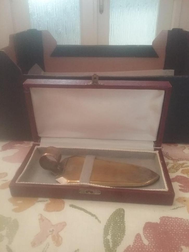 Verzilverde taart schepper V.D.M in org  DOOS, Huis en Inrichting, Woonaccessoires | Dienbladen, Gebruikt, Overige materialen
