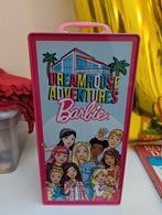 Barbie kledingkast/koffertje van Mattel, Enfants & Bébés, Jouets | Poupées, Comme neuf, Enlèvement ou Envoi, Barbie