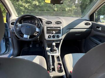 Ford focus prête à être immatriculée, prix discutable,1.6 Di, Autos, Focus, Carnet d'entretien, Boîte manuelle, Noir