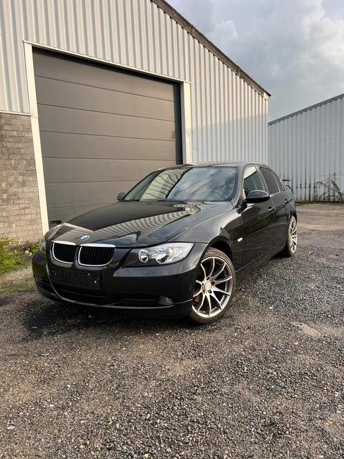 BMW 318i Motorschade EXPORT !, Auto's, BMW, Particulier, Cruise Control, Benzine, Handgeschakeld, Ophalen