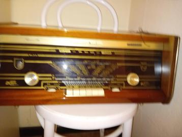 Vintage RADIO Philips  beschikbaar voor biedingen