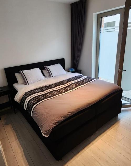 Swiss Sense boxspring elektrisch verstelbaar – 180x210, Huis en Inrichting, Slaapkamer | Boxsprings, Zo goed als nieuw, 180 cm
