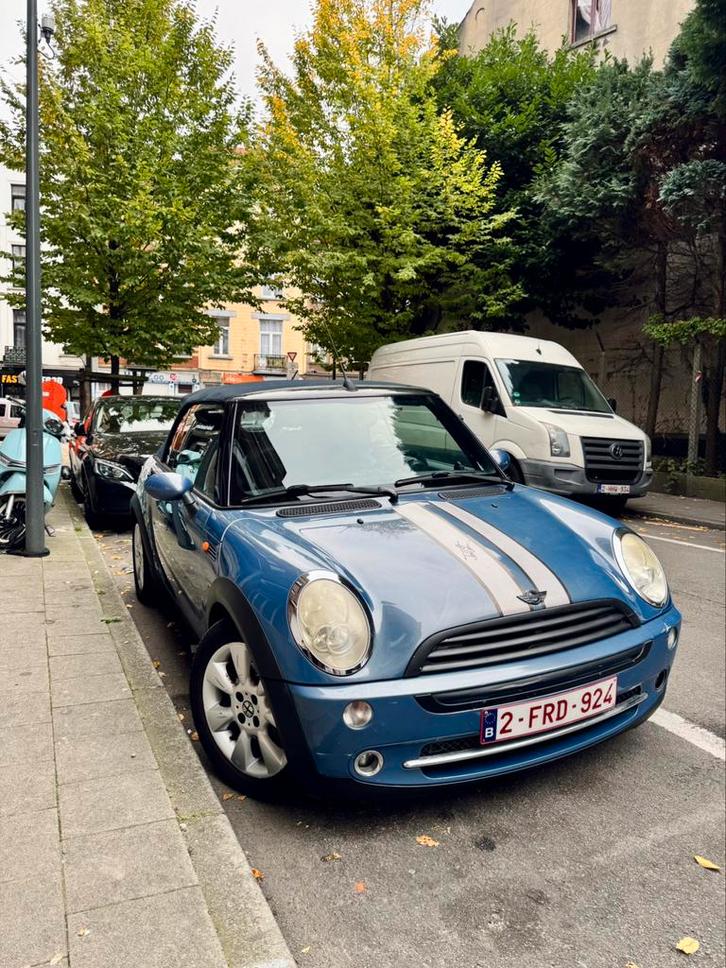 Mini Cooper 2005 – Blue – 185,000 km, Auto's, Mini, Particulier, Cabrio, Benzine, Cabriolet, 2 deurs, Automaat, Blauw, Blauw, Leder