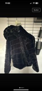 Dikke jas, Ophalen, Zo goed als nieuw