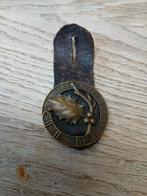 Charm 13 wing 52 esc, Collections, Objets militaires | Général, Envoi, Armée de l'air, Emblème ou Badge