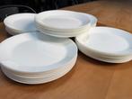 Set van 50 borden wit arcopal-kwaliteit, Huis en Inrichting, Ophalen, Zo goed als nieuw, Bord(en)