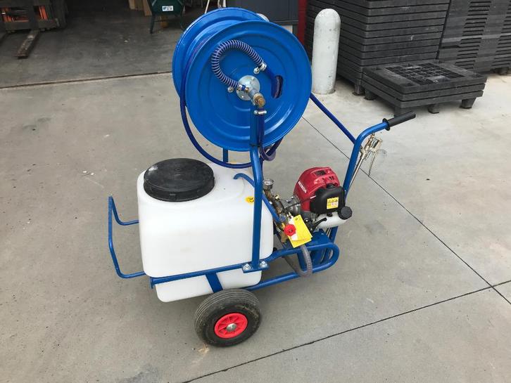 SPROEIVAT OP WIELEN 50 L met honda motor, Tuin en Terras, Hand-tuingereedschap, Ophalen