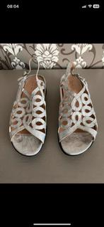Wit zilverige sandalen Verhulst 5 H (maat 38), Kleding | Dames, Schoenen, Wit, Verhulst, Gedragen, Sandalen of Muiltjes