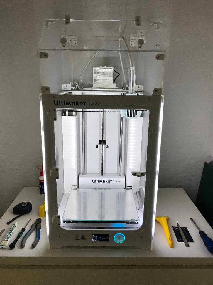 Ultimaker 3 extended + omkasting, Computers en Software, 3D Printers, Zo goed als nieuw, Ingebouwde Wi-Fi, Ophalen