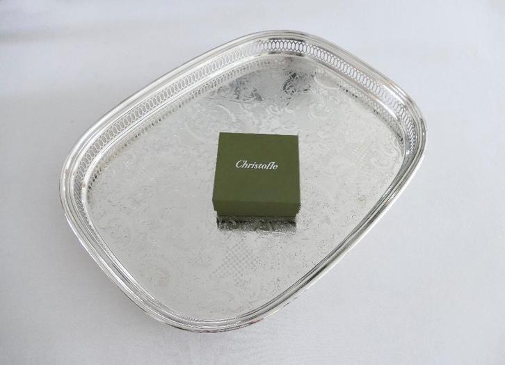 Groot Christofle Fleuron dienblad met opstaande rand, Antiquités & Art, Antiquités | Couverts, Envoi