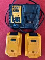 Dewalt: 2 nieuwe batterijen 18V 2Ah en een oplader, Doe-het-zelf en Bouw, Ophalen, Nieuw