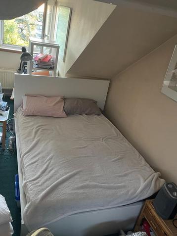 Lit MALM blanc 140x200 avec sommier LEIRSUND+ matelas beschikbaar voor biedingen
