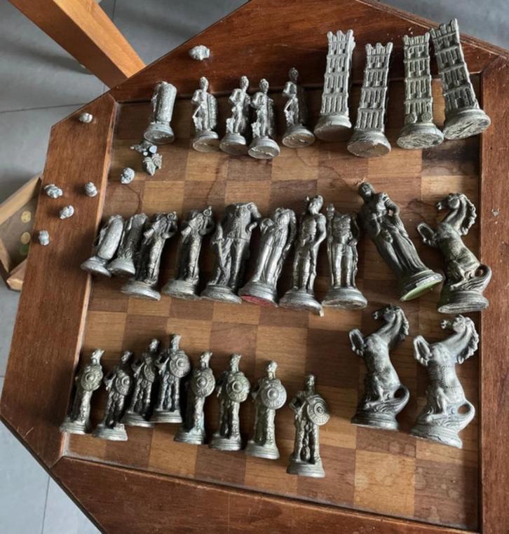 Historische figuren Schaakpionnen tin(legering), Hobby en Vrije tijd, Gezelschapsspellen | Bordspellen, Gebruikt, Een of twee spelers