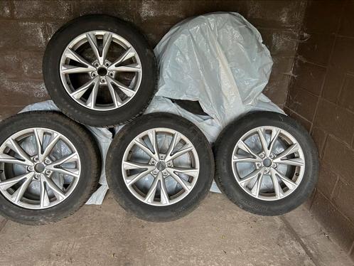Jante et pneu Audi Q 3 état neuf, Autos : Pièces & Accessoires, Pneus & Jantes, Jante(s), Pneus été, 18 pouces, 235 mm, Véhicule tout-terrain