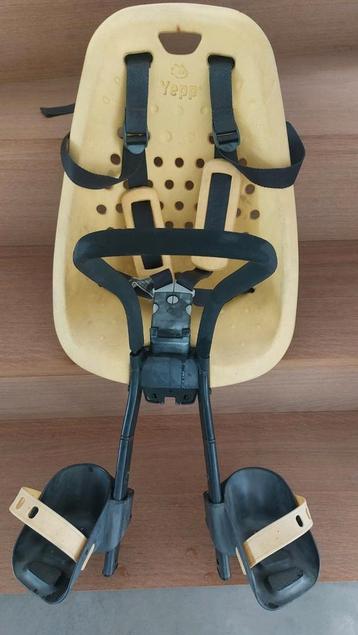 Yepp mini fietsstoeltje vooraan met windscherm en adapter beschikbaar voor biedingen