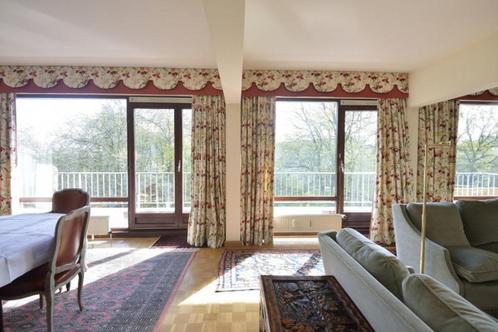 Appartement à Woluwé-Saint-Pierre, 4 chambres, Immo, Huizen en Appartementen te koop, Appartement