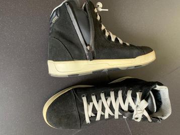 Moto Schoenen beschikbaar voor biedingen