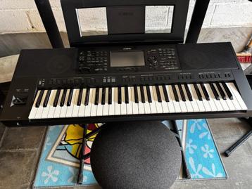 Yamaha Psr-Sx900-2023 en doos en nd-handleiding+usb+staander, Musique & Instruments, Claviers, 61 touches, Connexion MIDI, Yamaha