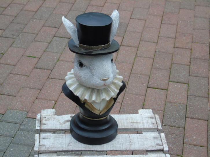 Buste van een wit konijn in kostuum met hoed, Tuin en Terras, Tuinbeelden, Nieuw, Dierenbeeld, Kunststof, Ophalen