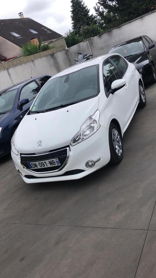 208, Auto's, Peugeot, Particulier, Adaptieve lichten, Bluetooth, Boordcomputer, Centrale vergrendeling, Climate control, Elektrische ramen