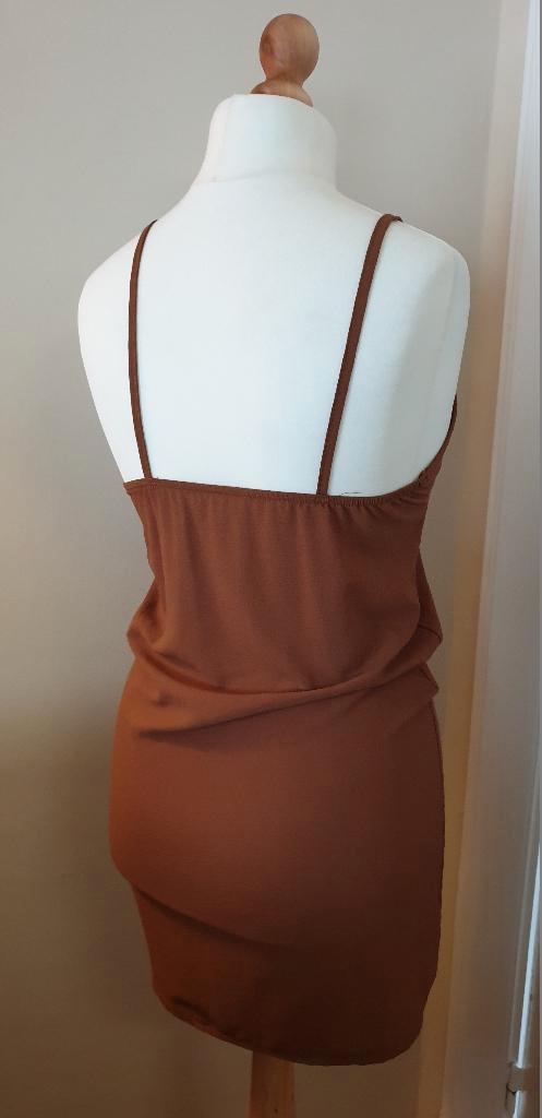 Article NEUF : Top long camel - Taille unique, Vêtements | Femmes, Tops, Neuf, Brun, Sans manches, Enlèvement ou Envoi