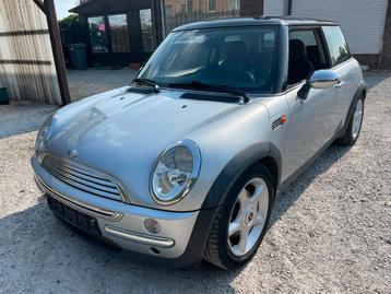 Mini Cooper 1.6i 5vit 3d Leder Airco Bi-Color EU4 LEZ=OK beschikbaar voor biedingen