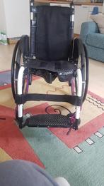 Chaise roulante avec coussin anti-escarts - légère - pliable, Handbewogen rolstoel, Gebruikt, Inklapbaar